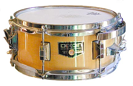 Picture and sound sample of a Dixon snare drum - 5 x 10 unknown wood